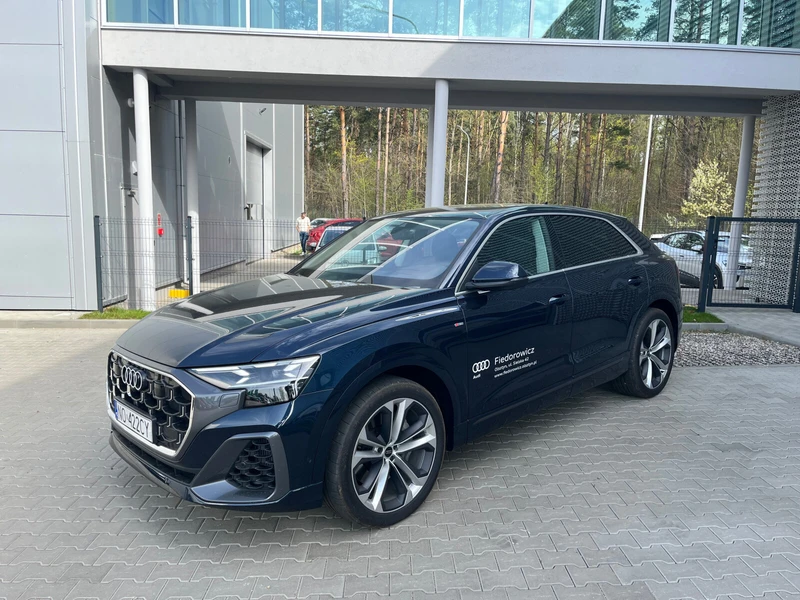 Audi Q8